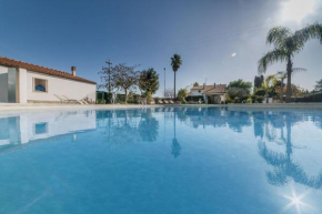 Villa con grande piscina privata e 5 camere m550 Corigliano D'otranto
